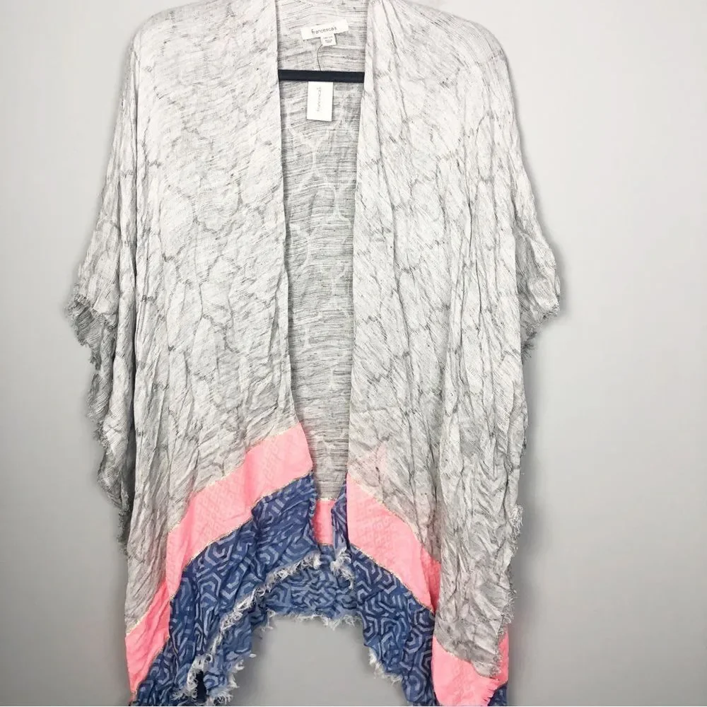 FRANCESCA’S | Colorblock Patterned Kimono Gray, Neon Coral, and Blue Women’s OS